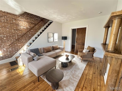 1110 Tamm Ave unit 1110 -1112, Saint Louis, MO 63139 - photo 2