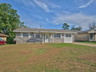 806 E Midland St, Shawnee, OK 74804 - photo 6