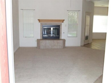 842 Hermoso El Sol, Alamogordo, NM 88310 - photo 3