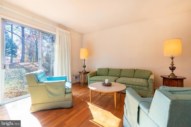 8403 Eureka St, District Heights, MD 20747 - photo 2