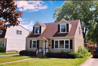 997 S Spring Rd, Elmhurst, IL 60126 - photo 2