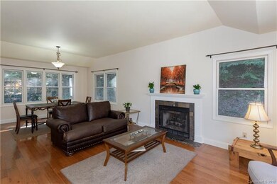 484 Heather Marie Dr, Hendersonville, NC 28792 - photo 4