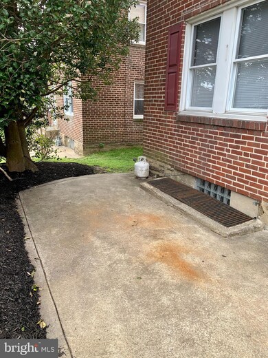 3827 Plumstead Ave, Drexel Hill, PA 19026 - photo 3