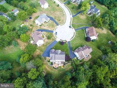 56 Denise Ct, Norristown, PA 19403 - photo 2