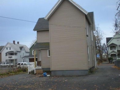 108 Alden St unit 1, Springfield, MA 01109 - photo 3