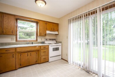 2606 W 3rd St unit 2608, Cedar Falls, IA 50613 - photo 6