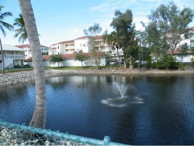 Lake w water feature