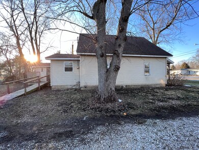 411 E Pike St, Kirklin, IN 46050 - photo 3