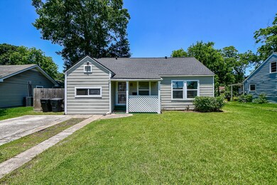 7737 Moline St, Houston, TX 77087 - photo 2