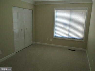 9529 Cape Anne Place, Montgomery Village, MD 20886 - photo 3