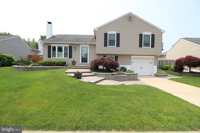 413 Musket Dr, Morrisville, PA 19067 - photo 2