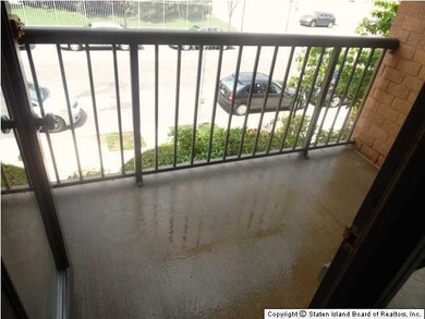 Chestnut Hill at Essex Park unit 2E, Staten Island, NY 10314 - photo 4