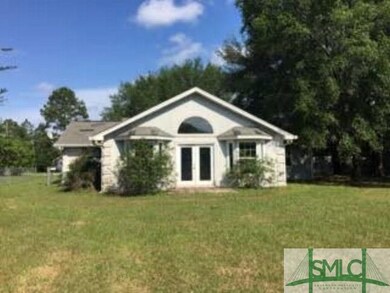 1162 Meadow Ln SE, Darien, GA 31305 - photo 2