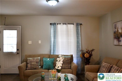 939 S Filmore St, Allentown, PA 18103 - photo 3