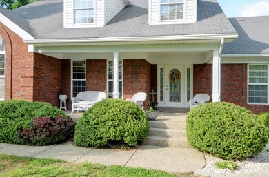 215 Wilkerson Dr, Mount Washington, KY 40047 - photo 2