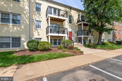9449 Fairfax Blvd unit 303, Fairfax, VA 22031 - photo 2