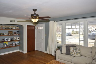 9 David Dr, Schenectady, NY 12302 - photo 4