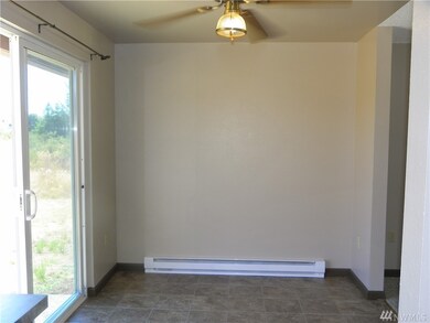 8812 Burnett Rd SE unit A & B, Yelm, WA 98597 - photo 5