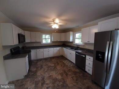 2829 Baldwin St, Winchester, VA 22601 - photo 3