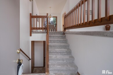 102_190807_realestate