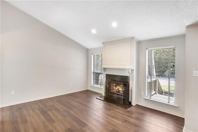   DEN/FIREPLACE