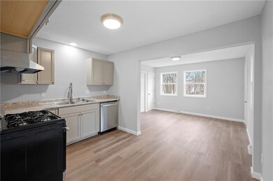 7002 SW 15th St, Des Moines, IA 50315 - photo 4