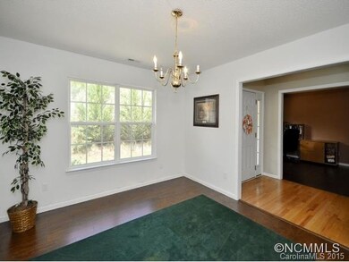 182 Selby Dr, Marshall, NC 28753 - photo 3