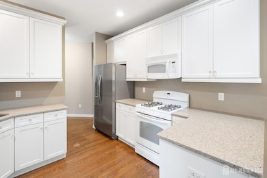 5201 Schindler Dr S unit 5201, Monmouth Junction, NJ 08852 - photo 4