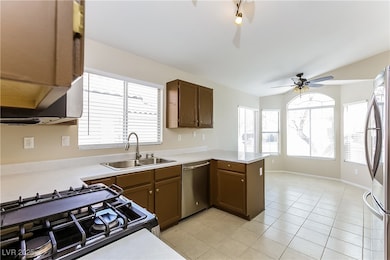 8132 Ahey Rd, Las Vegas, NV 89129 - photo 4