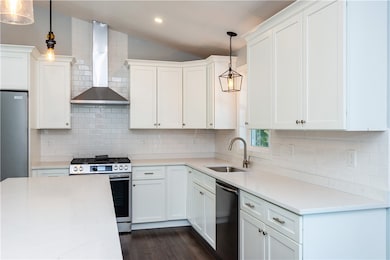 7 June Ct, West Warwick, RI 02816 - photo 4