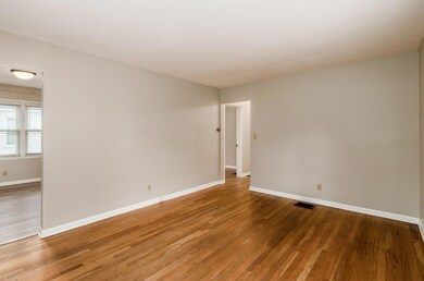 004_679_K 544 E Jeffery Pl007