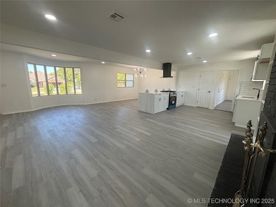 1323 N 151st East Ave, Tulsa, OK 74116 - photo 5