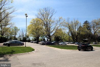 Radnor House unit 230, Bryn Mawr, PA 19010 - photo 3