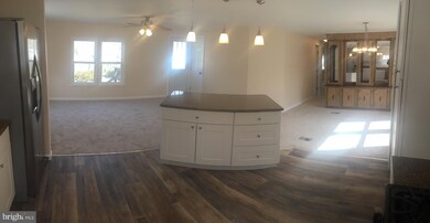 112 Shenandoah Dr, Sicklerville, NJ 08081 - photo 4