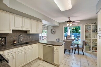 16 Honeysuckle Way, Howell, NJ 07731 - photo 7