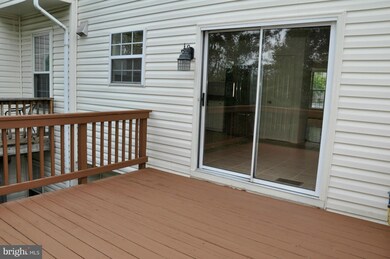 13270 Coppermill Dr, Herndon, VA 20171 - photo 6