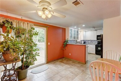 1012 Lapwing Rd, Edmond, OK 73003 - photo 6