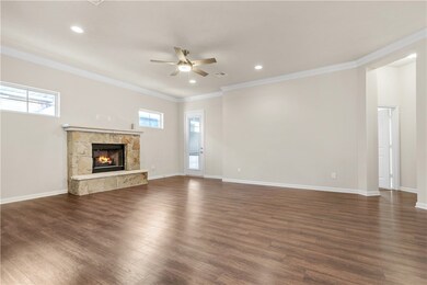 1736 Twin Pond Cir, College Station, TX 77845 - photo 5