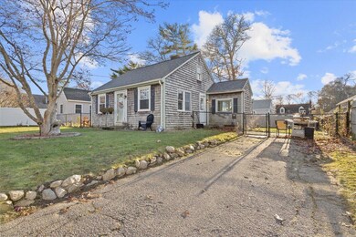 17 Bayberry Rd, Buzzards Bay, MA 02532 - photo 3