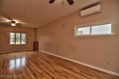 423 E Warren St, Dunmore, PA 18512 - photo 7