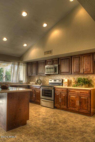 KITCHEN1