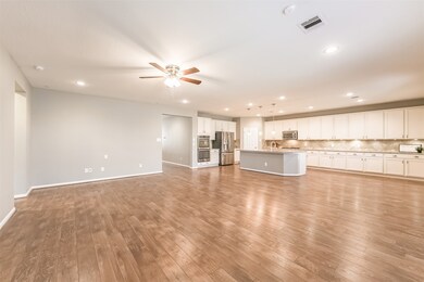 3606 Featherstone Ct, Pearland, TX 77584 - photo 5