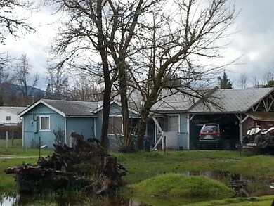 1662 Dowell Rd, Grants Pass, OR 97527 - photo 2