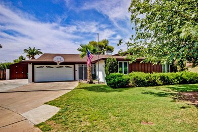 2207 E Des Moines Cir, Mesa, AZ 85213 - photo 2