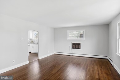589 Mansion Ave, Audubon, NJ 08106 - photo 5