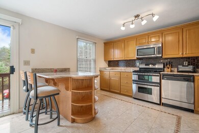 9 Cranleigh Mews unit U300, Nashua, NH 03063 - photo 6
