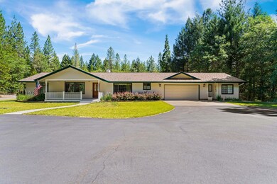 2075 Azalea Dr, Grants Pass, OR 97526 - photo 2