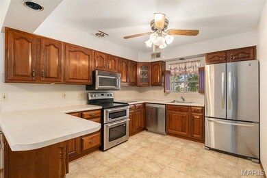 3151 Lin Tel Rd, Saint Louis, MO 63125 - photo 7