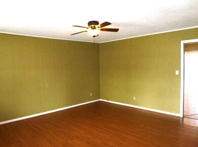 105 S Cherokee Cir, Tunnel Hill, GA 30755 - photo 5