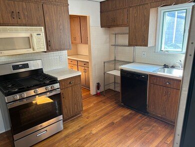 20 Upland Rd unit 1, Somerville, MA 02144 - photo 2